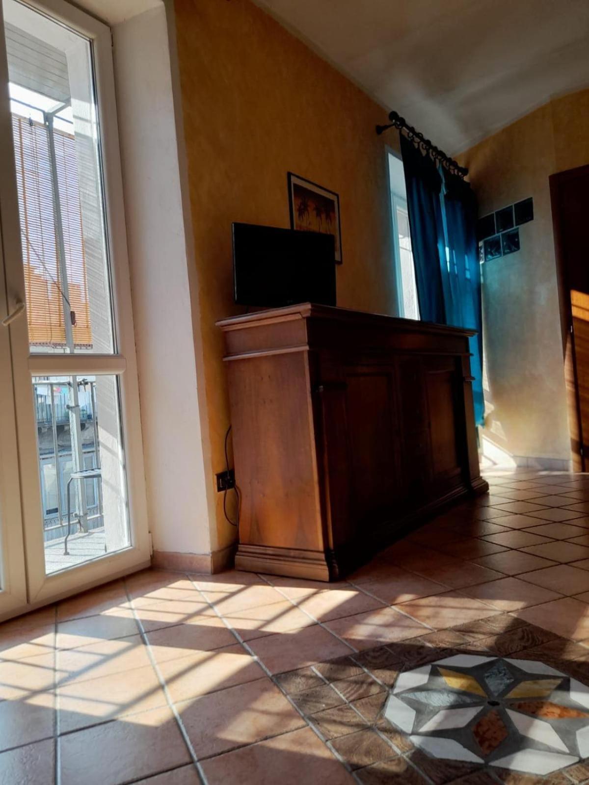 Silenzioso Vicino Stazione Universita Ospedali Appartement